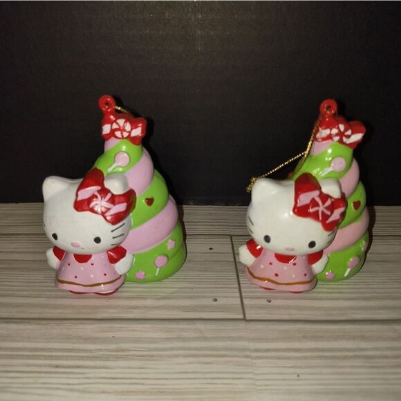 Sanrio Hello Kitty Christmas Tree Ornament 3.5” Pink Red Green 2005 Set Of 2 - Picture 3 of 9